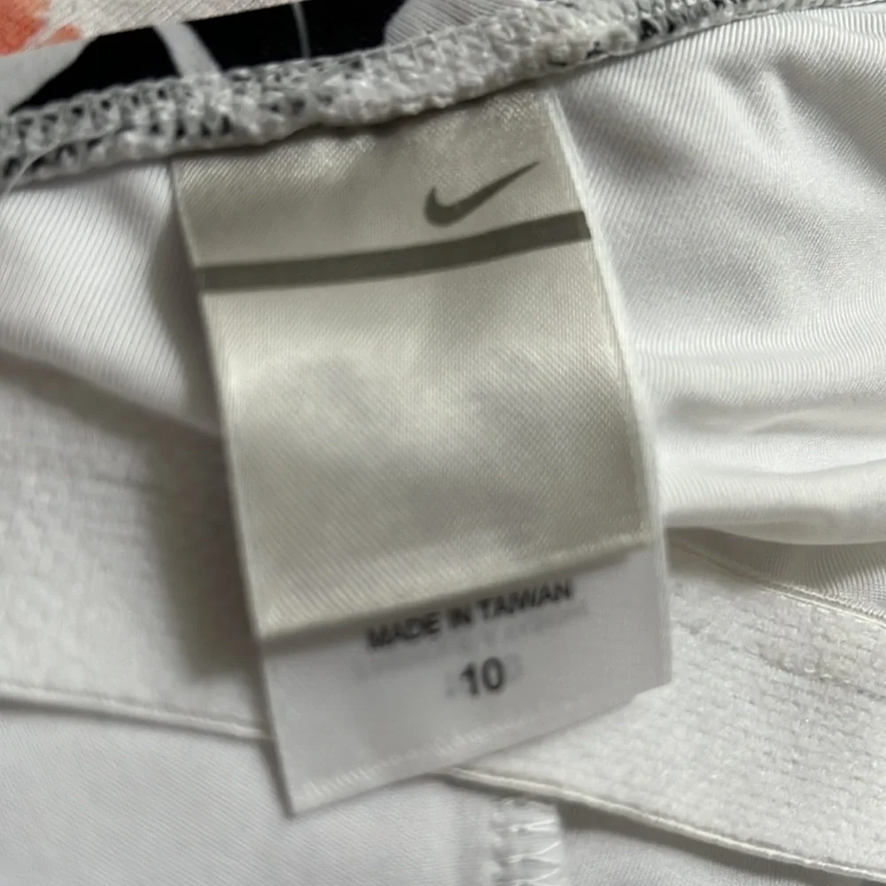 Nike here polyester